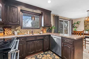 2578 Vicki Ln, Green Bay, WI 54311 - Photo 11