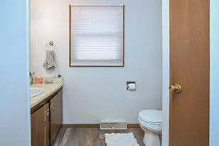 961 Alta St, Green Bay, WI 54313 - Photo 11