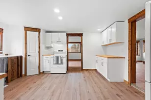 550 Barke St, Gillett, WI 54124 - Photo 13