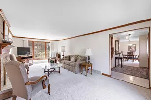 504 Somerset Dr, Green Bay, WI 54301 - Photo 7