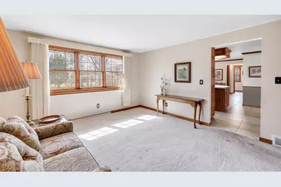 504 Somerset Drive, Green Bay, WI 54301 - Photo 9