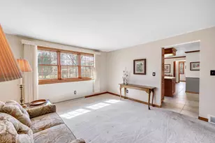 504 Somerset Dr, Green Bay, WI 54301 - Photo 9