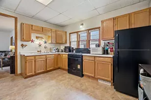 613 Shawano Ave, Oshkosh, WI 54901 - Photo 7