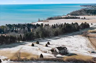 N2729 Lakeshore Rd, Kewaunee, WI 54216 - Photo 3