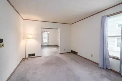 812 Powers Street, Oshkosh, WI 54901 - Photo 5