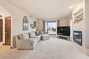 N9185 Jonsch Dr, Appleton, WI 54915 - Photo 3