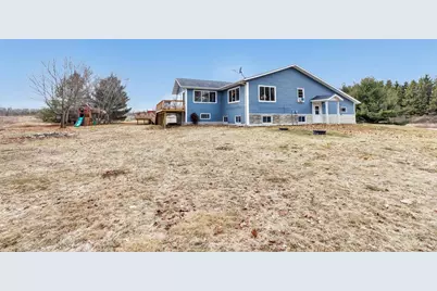 265 E Leeward Street, Sturgeon Bay, WI 54235 - Photo 9