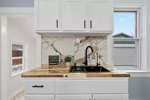 1122 S 22nd St, Manitowoc, WI 54220 - Photo 17