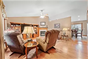 230 W Haven Ct, Luxemburg, WI 54217 - Photo 9