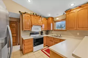 230 W Haven Ct, Luxemburg, WI 54217 - Photo 19