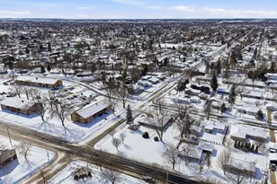 659 E 2nd St, Fond du Lac, WI 54935 - Photo 3