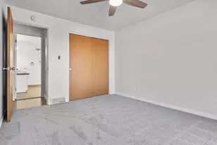 701 E Longview Dr, Appleton, WI 54911 - Photo 15