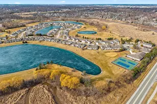 1617 Twin Lakes Cir, Green Bay, WI 54311 - Photo 43