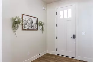 N9053 Southtowne Dr, Menasha, WI 54952 - Photo 25