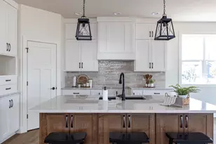 N9053 Southtowne Dr, Menasha, WI 54952 - Photo 3