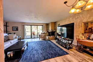 1235 W Nicolet Cir, Appleton, WI 54914 - Photo 7