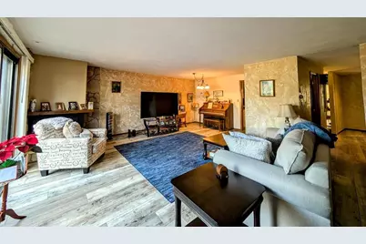 1235 W Nicolet Circle, Appleton, WI 54914 - Photo 9