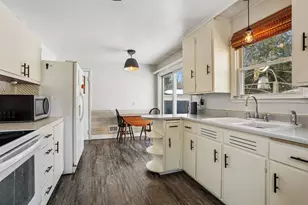 1426 E Calumet St, Appleton, WI 54915 - Photo 3