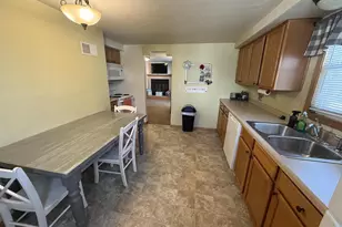 1631 W Spring St, Appleton, WI 54914 - Photo 11