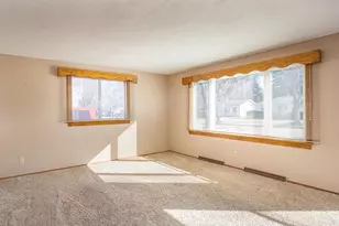 1631 S Walden Ave, Appleton, WI 54915 - Photo 3