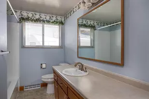 1631 S Walden Ave, Appleton, WI 54915 - Photo 7