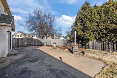 2189 E Prairie Creek Drive, Neenah, WI 54956 - Photo 43