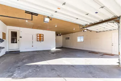 2189 E Prairie Creek Drive, Neenah, WI 54956 - Photo 39