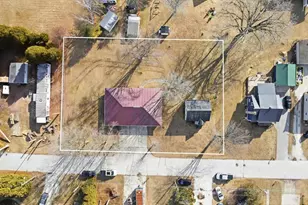 131 Mckinley St, Two Rivers, WI 54241 - Photo 7