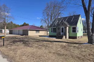 131 Mckinley St, Two Rivers, WI 54241 - Photo 1