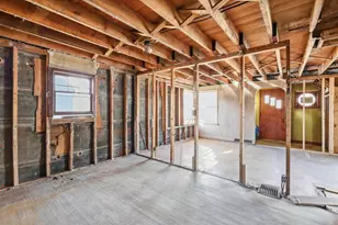 131 Mckinley St, Two Rivers, WI 54241 - Photo 17