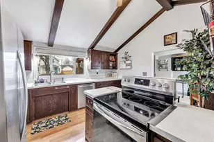 308 S Superior St, De Pere, WI 54115 - Photo 9