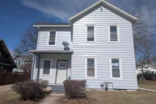 109 Park Ave, Berlin, WI 54923 - Photo 1
