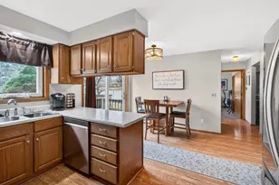 3230 S Whip-Poor-Will Ln, Appleton, WI 54915 - Photo 9