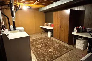 1931 N Summit St, Appleton, WI 54914 - Photo 13