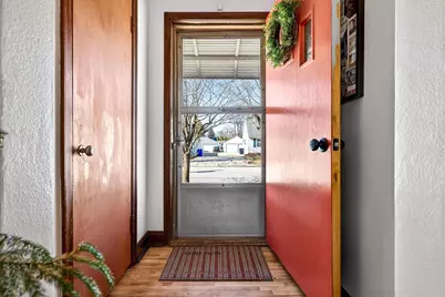 1108 N Gillett Street, Appleton, WI 54914 - Photo 9