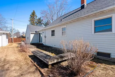 2105 N Ballard Road, Appleton, WI 54911 - Photo 35