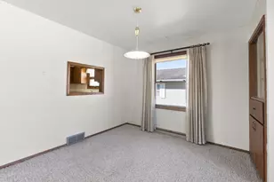 421 Manhattan St, Chilton, WI 53014 - Photo 5