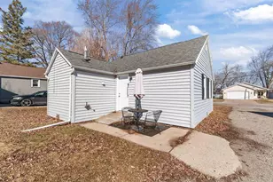231 W Smith Ave, Oshkosh, WI 54901 - Photo 21