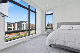 1071 Brookwood Dr, Green Bay, WI 54304 - Photo 33