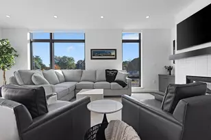 1071 Brookwood Dr, Green Bay, WI 54304 - Photo 25