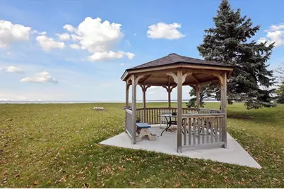 2209 Lakeside Place, Green Bay, WI 54302 - Photo 15