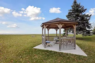 2209 Lakeside Pl, Green Bay, WI 54302 - Photo 15