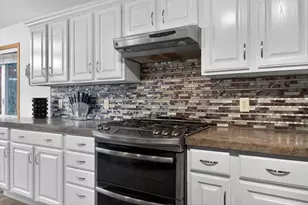 1422 Goldenrod Cir, West Bend, WI 53095 - Photo 9