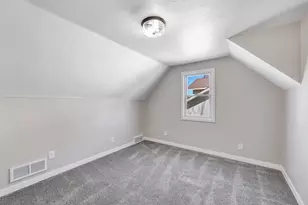 405 2nd St, Neenah, WI 54956 - Photo 21