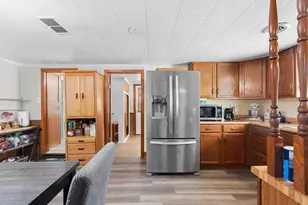 308 Lau St, Green Bay, WI 54302 - Photo 9