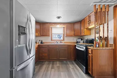 308 Lau Street, Green Bay, WI 54302 - Photo 7