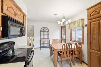 1107 Honeysuckle Lane, Neenah, WI 54956 - Photo 7