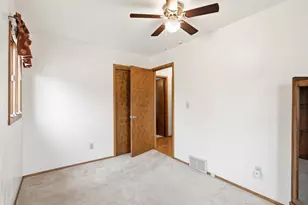 1107 Honeysuckle Ln, Neenah, WI 54956 - Photo 21