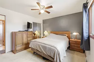 1107 Honeysuckle Ln, Neenah, WI 54956 - Photo 15