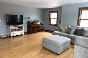 3208 Bridge Rd, Suamico, WI 54313 - Photo 9